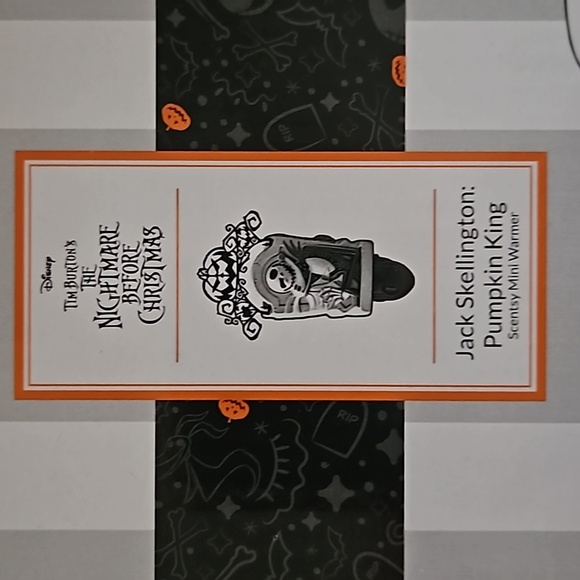 Disney's Nightmare Before Christmas  Scentsy Plug In - Picture 8 of 9